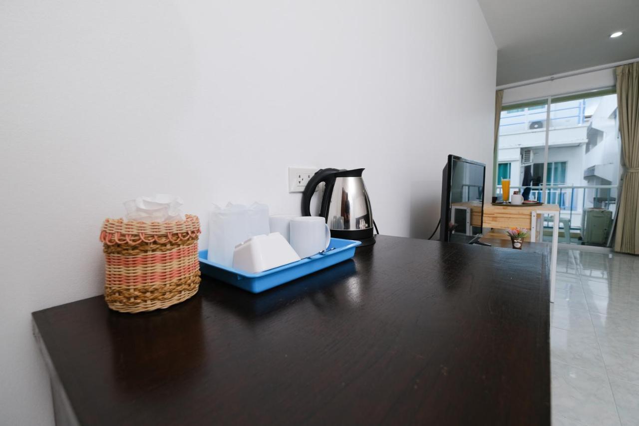 Kiwi Boutique Hotel Patong Екстериор снимка