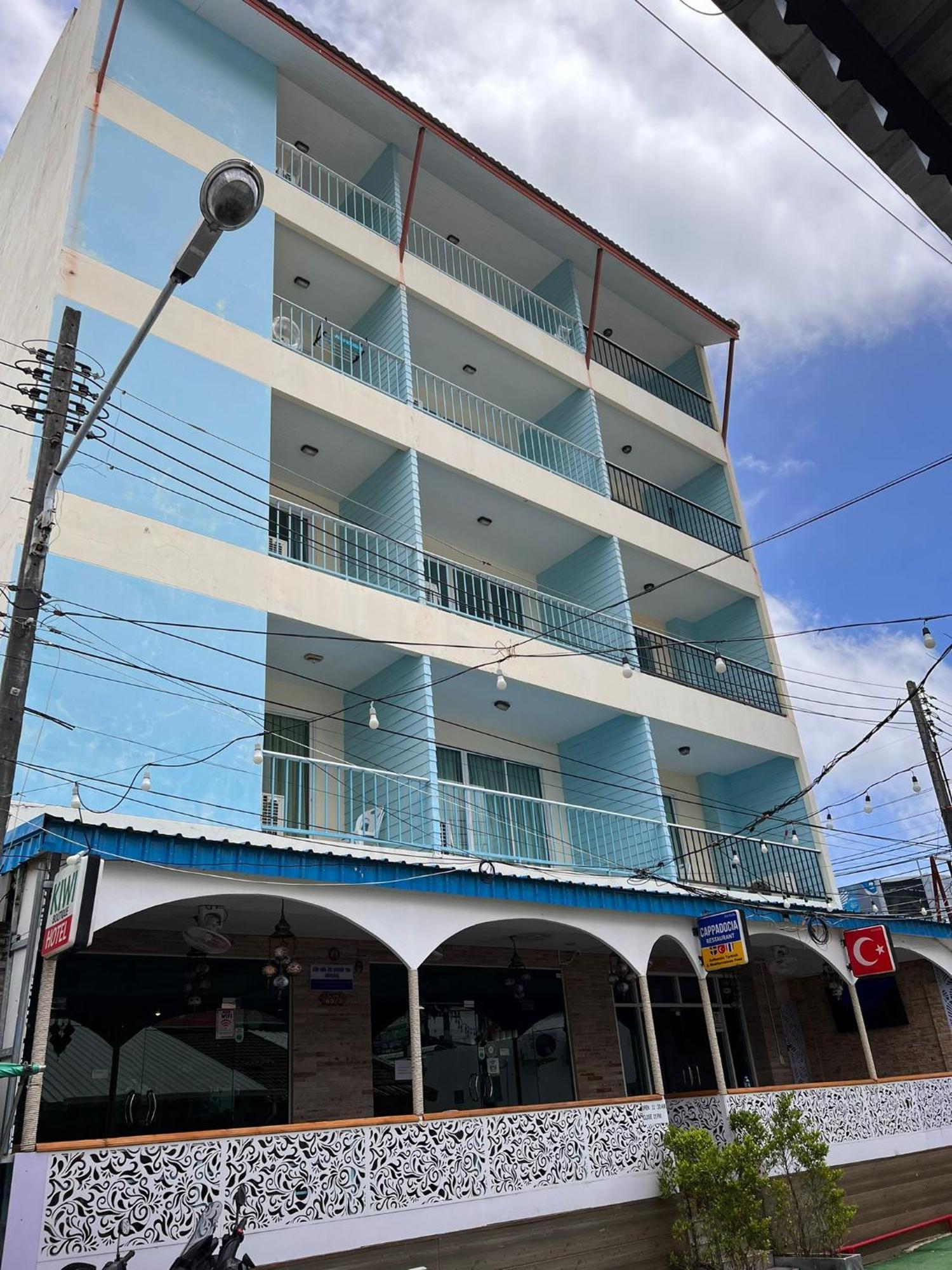 Kiwi Boutique Hotel Patong Екстериор снимка