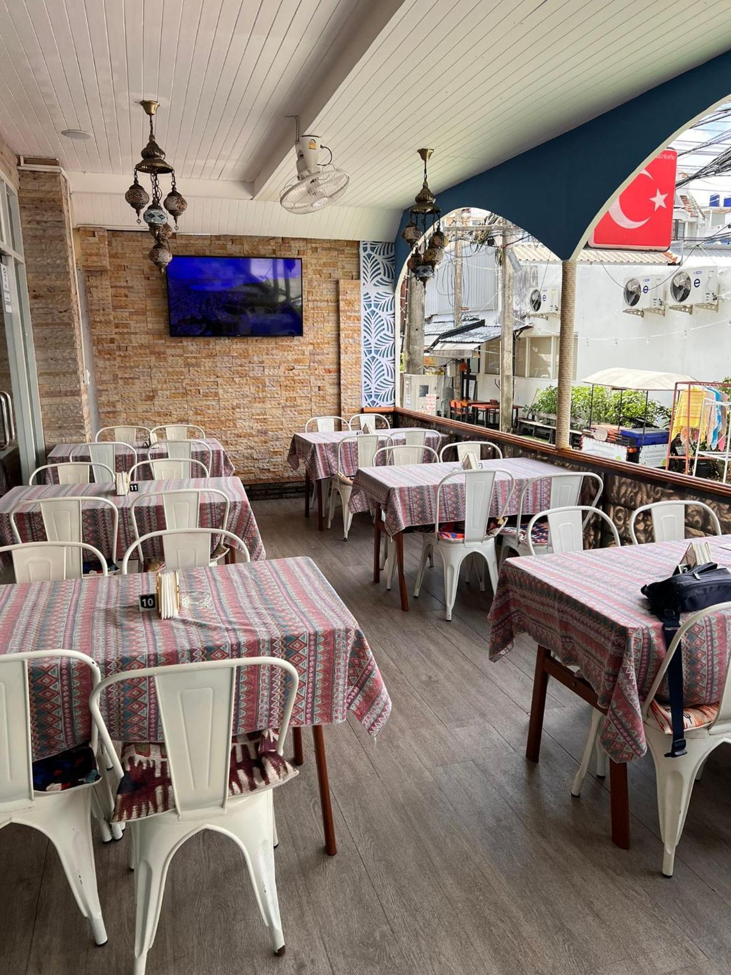 Kiwi Boutique Hotel Patong Екстериор снимка